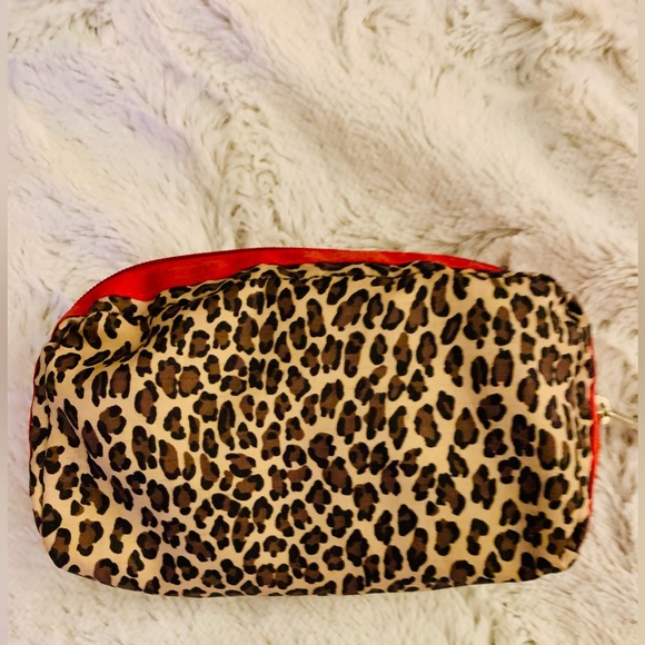 Le Sport Sac Sexy Cheetah 🐆 Print Tote w/matching makeup pouch w/chic red trim - Picture 5 of 6